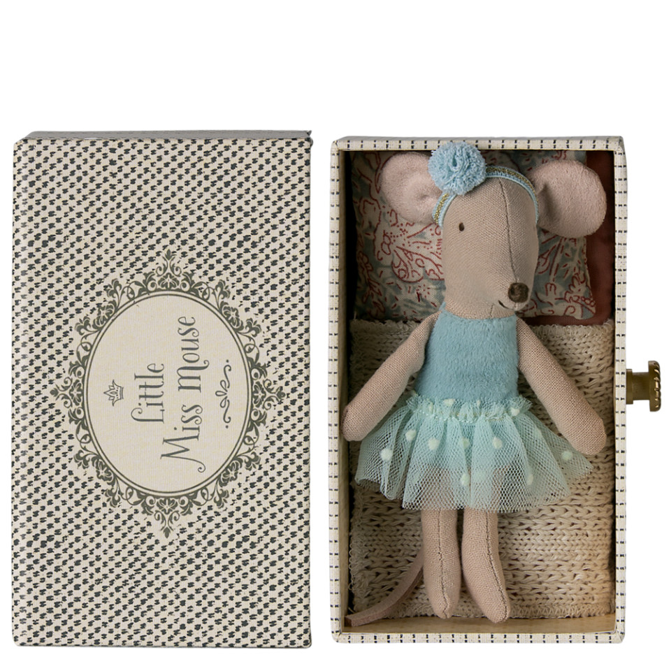 Lillesøstermus i æske 